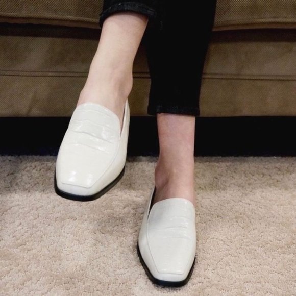 Everlane 90 s Y2K croc embossed leather slip on loafer Shoes